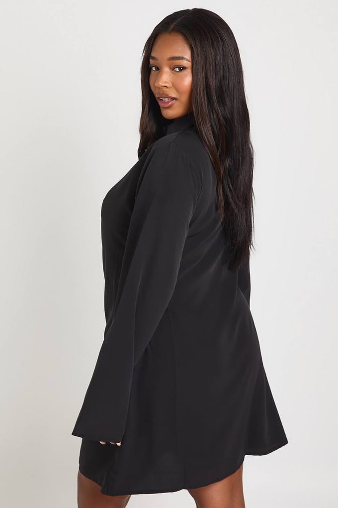 boohoo Dames Plus Geweven Wikkel Draperie Detail Mini Jurk | Zwart | Maat: 46