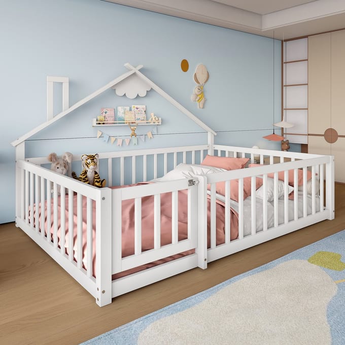 Plat bed - Tweepersoonsbed - 140x190 cm - Wieg - Plint - Afsluitbare leuning - Grenen - Wit - zonder matras
