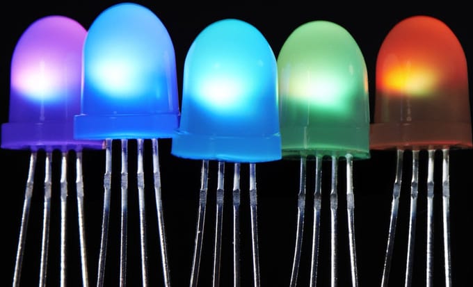 NeoPixel LED RGB diffuus 8mm through-hole WS2811 van Adafruit 1734