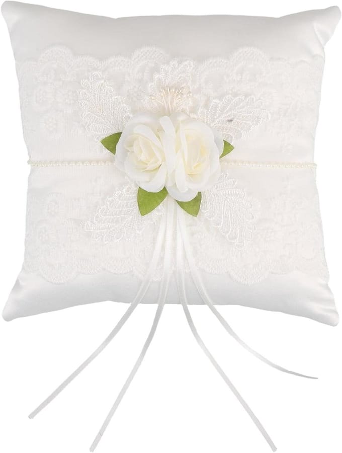Ringkussen - Bruiloft Accessoire - Trouw Ceremonie - Kant en Bloemen - 20x18x6 cm - Wit