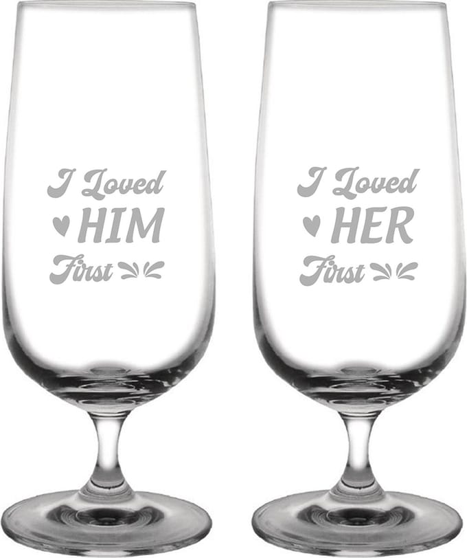 Gegraveerde set Bierglazen op voet 41cl I loved him first - I loved her first