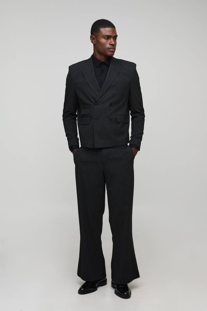 Oversized Boxy Pakjasje met dunne streepjes | Black | Size 40