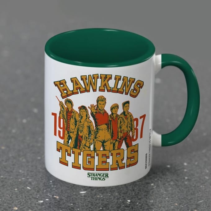 Stranger Things Hawkins Tigers Unisex Kop - meerkleurig - Standard