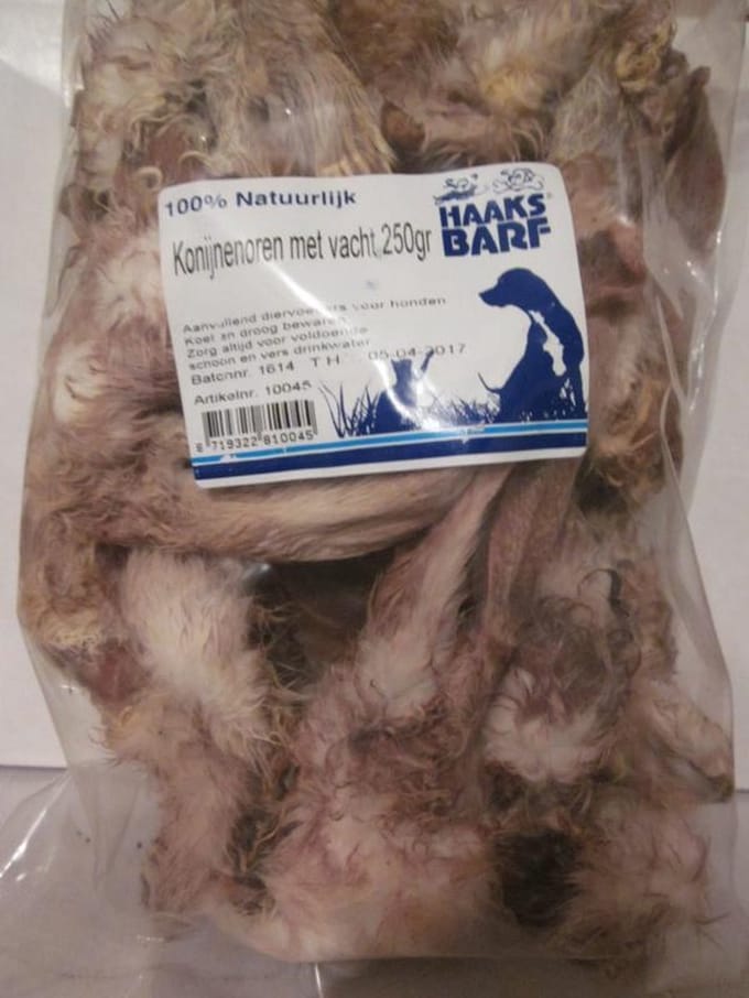 Konijnenoren met vacht 250gr