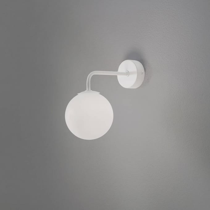 Wandlamp ASTRAL 1 met bol van matglas - Sollux Lighting - IP20 - Wit staal/glas behuizing - 12 x 22 x 21 cm - 1 x G9 LED, exclusief lichtbron - Max. 8 W - Minimalistische wandlamp voor gang, hal en keuken