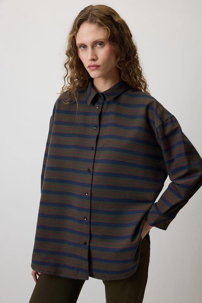Touché Privé - Relax-fit gestreepte blouse - Khaki - Dames
