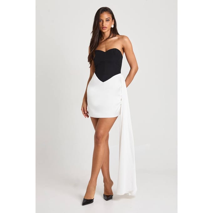 boohoo Dames Contrast Drapeer Bodycon Mini Jurk | Black | Maat: 8