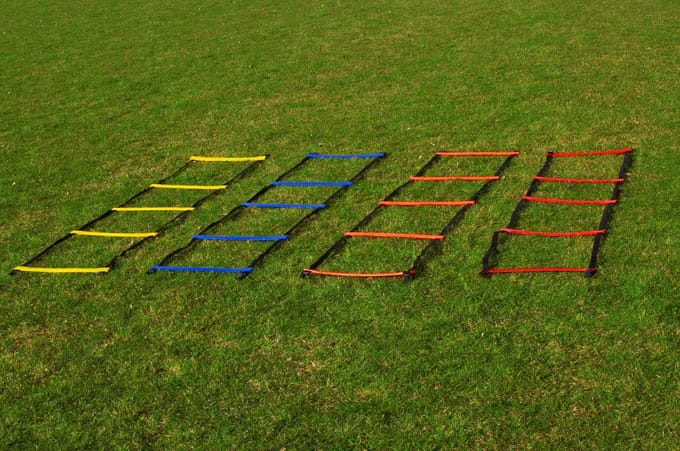 Combineerbare behendigheidsladders - 4 x 4 m ladders kunnen worden gecombineerd