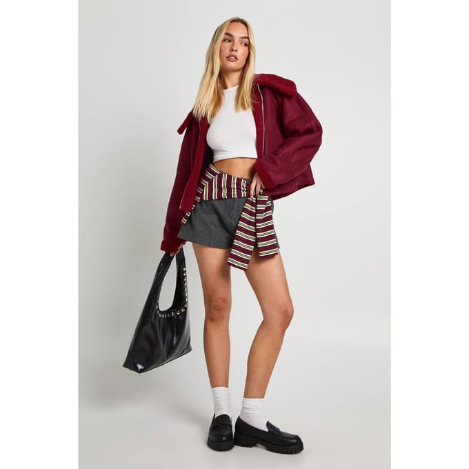 boohoo Dames Teddy Trim Nepsuede Aviator | Burgundy | Maat: 8