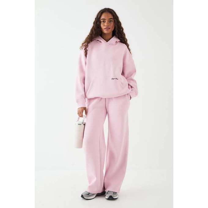 Dames DSGN Studio Script Geborduurd Trainingspak met Capuchon | Roze | Maat: Medium