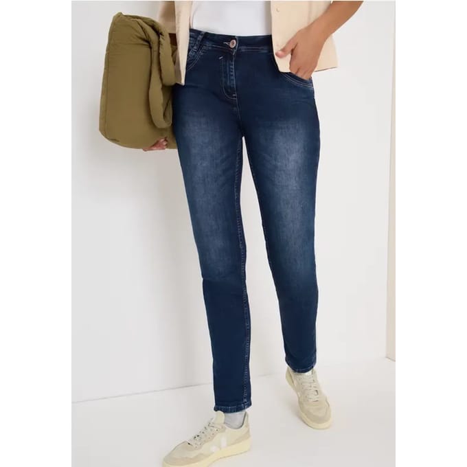 Straight Legs jeans