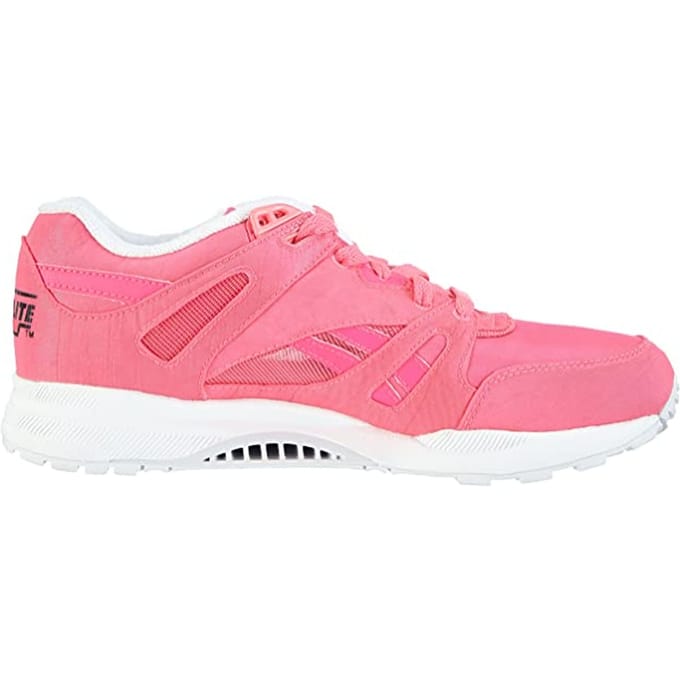 Reebok Ventilator Day Glo Lace-Up Roze Synthetisch Damestrainers M46762