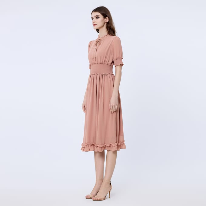 Chiffon -jurk met korrels en kleine ruches