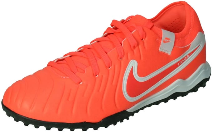 Nike tiempo legend 10 pro turf voetbalschoen in de kleur oranje.