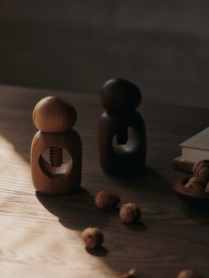 Ferm Living Cairn notenkraker - oak