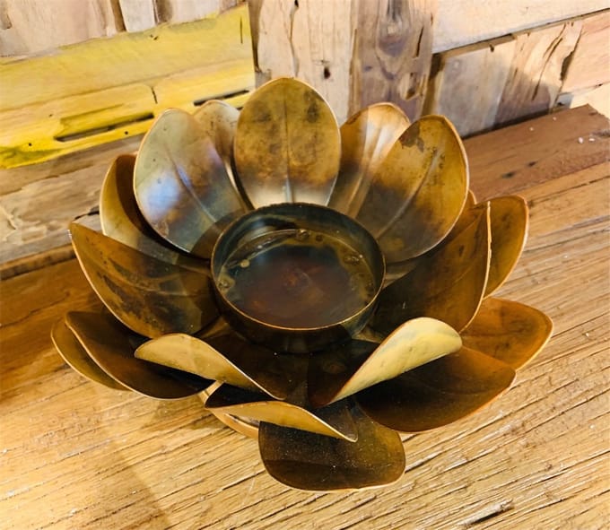 De Huismus - Kaarsenhouder Goud Metaal - Handgemaakt - Lotusbloem Design