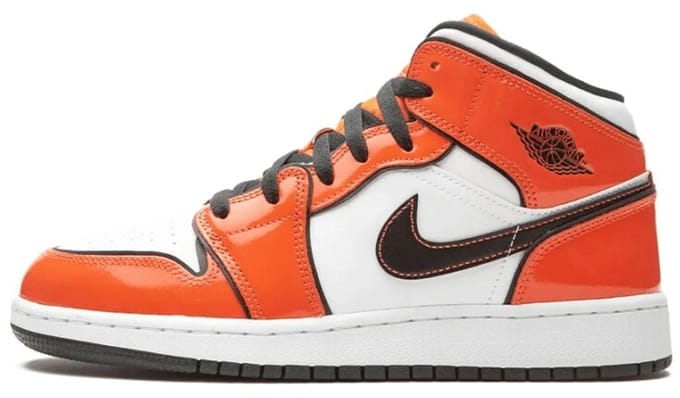Jordan 1 Mid Turf Orange (GS) - Maat 38.5