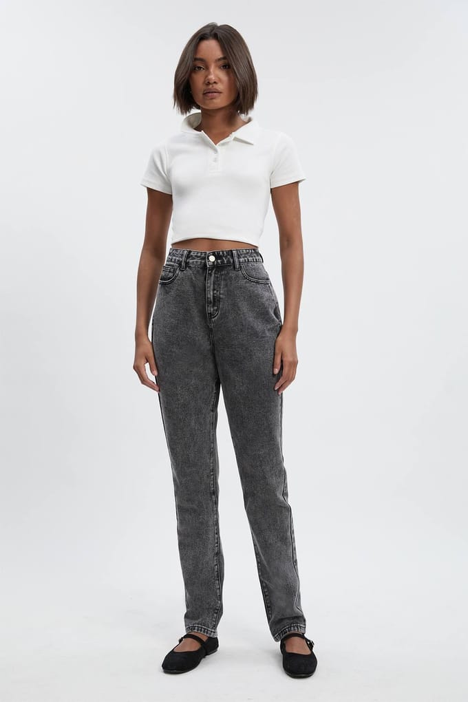 boohoo Dames Tall Basics Mom Jeans met hoge taille | Washed Black | Maat: 8/36L
