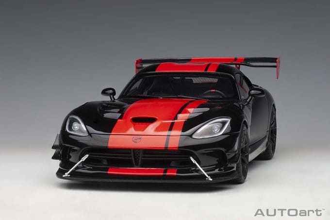 AutoArt 1/18 Dodge Viper 1:28 Special Edition ACR - Zwart