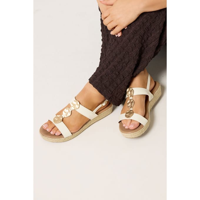 Yours Witte Sleehaksandalen Met Gehamerde Schijfjes In Brede Epasvormsize 42E