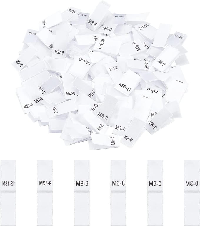 600 Maand Kledinglabels - 6 Stijlen Geweven Naai Labels, Borduur Size Labels voor Kleding, Wit