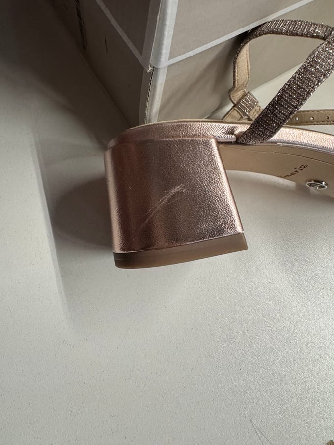 Tamaris Sandalen met hak goud Textiel - Dames - Maat 39
