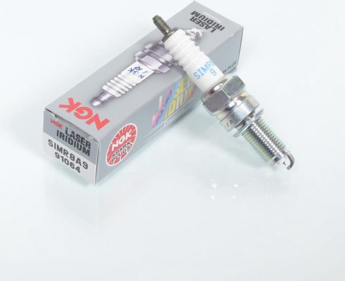 ngk bougie voor motor honda 680 nsa dn-01 na 2011 nieuw