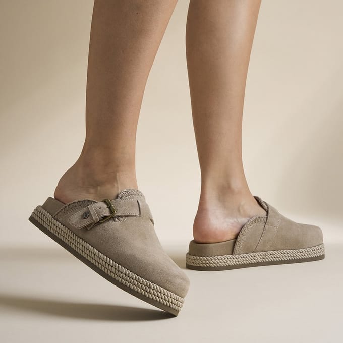 Warmbat Warrego Slippers beige Suede - Maat 39