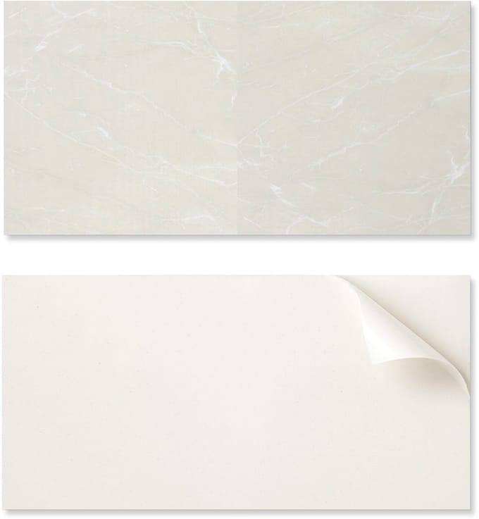 Zelfklevend vinylpaneel met print, 100x50 cm, marmerpatroon met nerven.