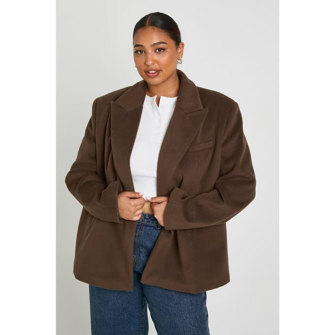 boohoo Dames Plus Enkelrijige Oversized Blazer | Mocha | Maat: 18