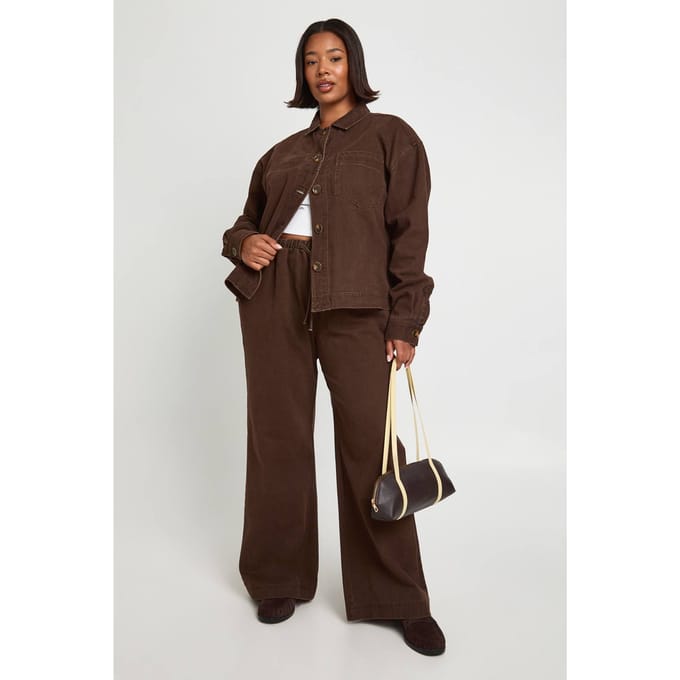 boohoo Dames Plus gewassen broek met elastiek en wijde pijpen | Chocolate | Maat: 16