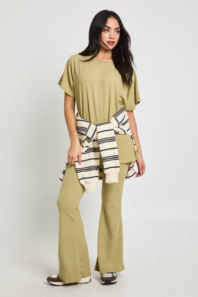 boohoo Dames Tweetonige Geribbelde Wijduitlopende Legging & Top Set | Sage | Maat: 8