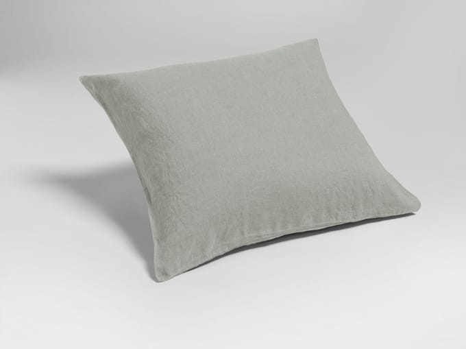Yumeko kussensloop gewassen linnen mistig groen 65x65 - Biologisch & ecologisch - 1 stuk