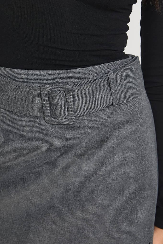 boohoo Dames Minirok met ceintuur en textuur | Houtskool | Maat: 36
