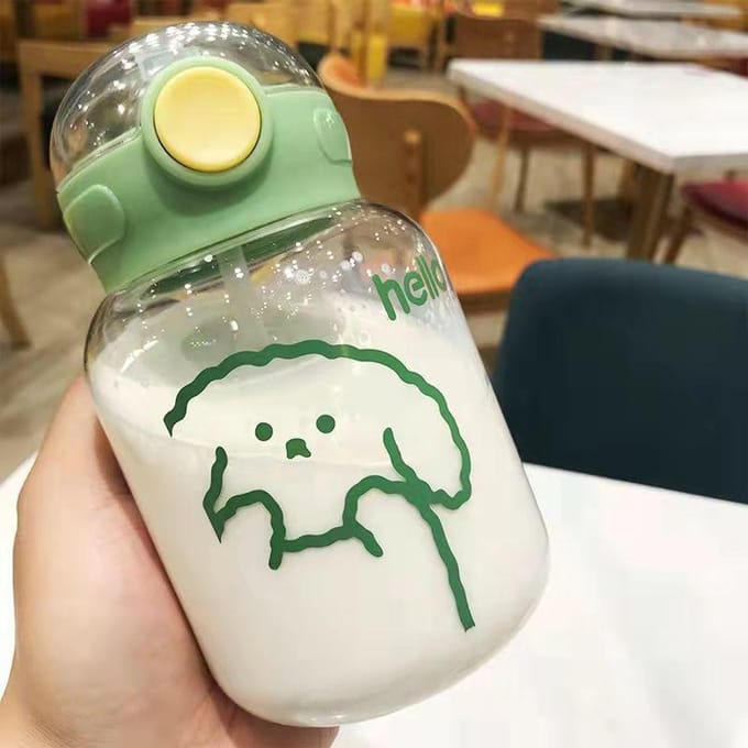 Waterfles 600ml Plastic Rietje Waterbeker Hoge Temperatuur en Valbestendig Draagbare Waterfles groen