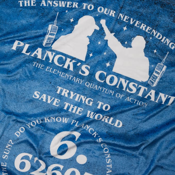 Stranger Things Planck's Constant Fleecedeken - M