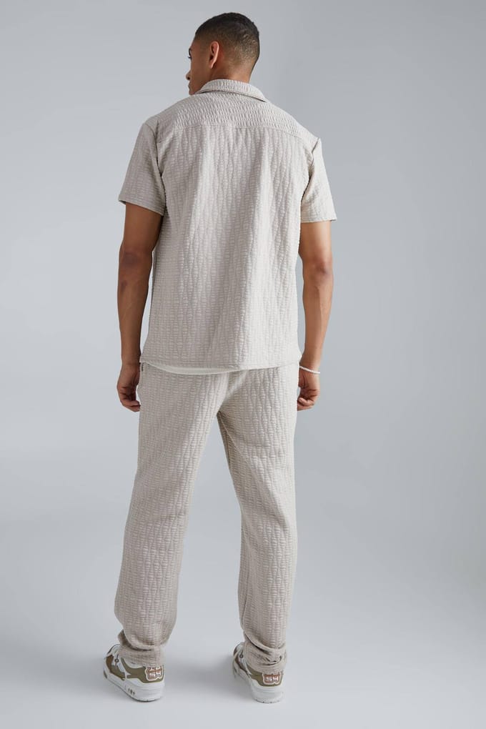 Short Sleeve Getextureerd Stretch Overhemd- en Broekset met Normale Pasvorm | Stone | Size Medium