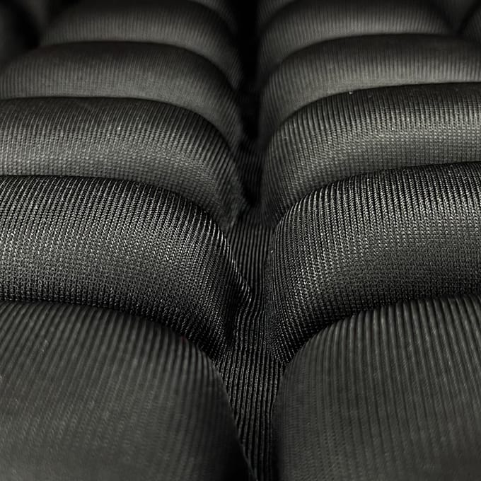 Universele motorpad hoge elastische compressie sponsvulling 3D schokbestendige zonwering zwart