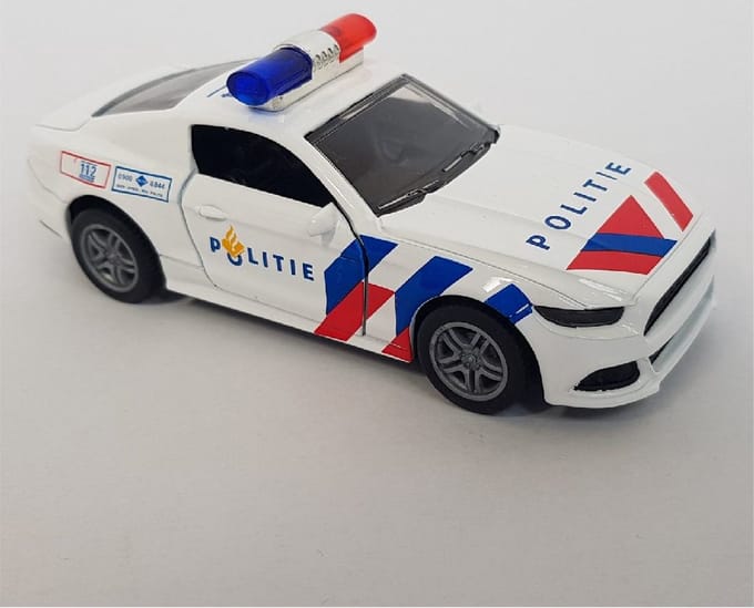 112 Pull-Back Politie Sportwagen 1:36 + Licht En Geluid