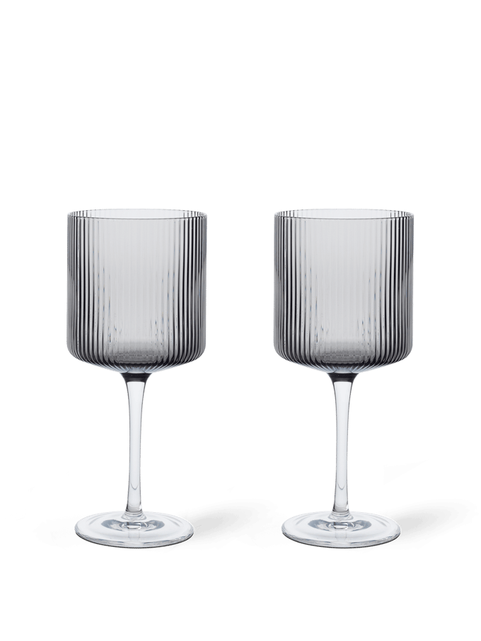 Ferm Living Ripple rode wijnglazen set van 2 - smoked grey