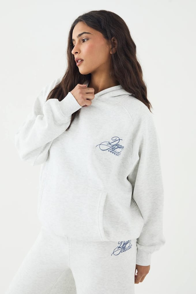 Dames DSGN Studio Script Oversized Hoodie | Asgrijs | Maat: Medium