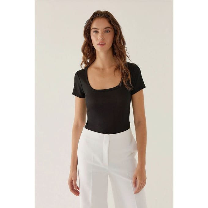 Vierkante Halse Bodysuit