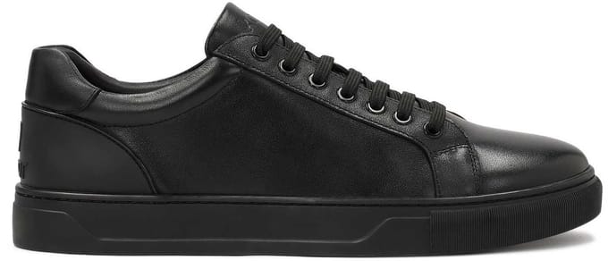 Black lace-up leather sneakers