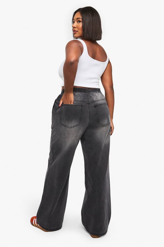 boohoo Dames Plus gewassen spijkerbroek met elastische tailleband | Washed Black | Maat: 16