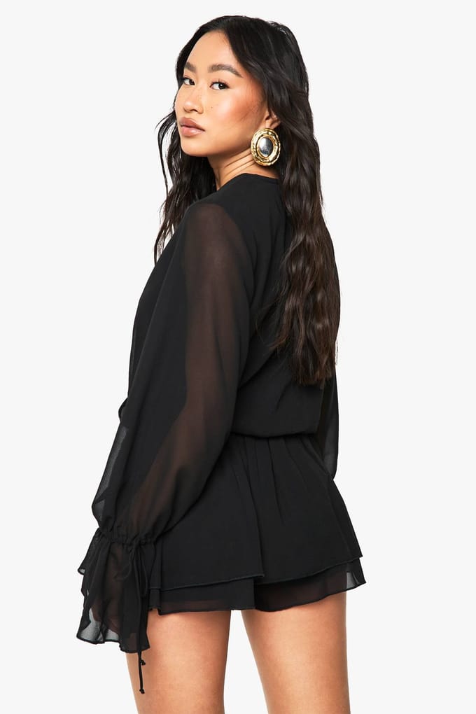 boohoo Dames Chiffon lange mouwen V-hals playsuit | Black | Maat: 10
