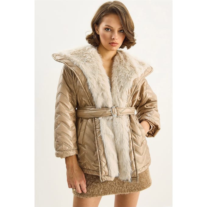 Hoofddoek Faux Fur Gedetailleerde Jas