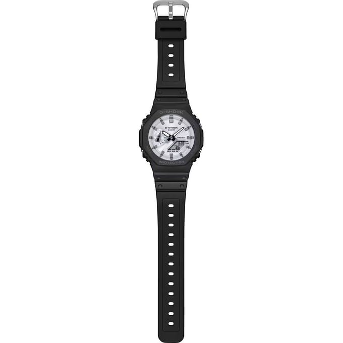 G-Shock Classic Style GA-2100WD-1AER Black & Brilliant White Horloge