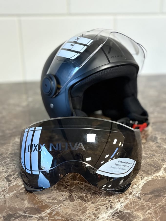 Luxx Nova Dark Smoke Vizier