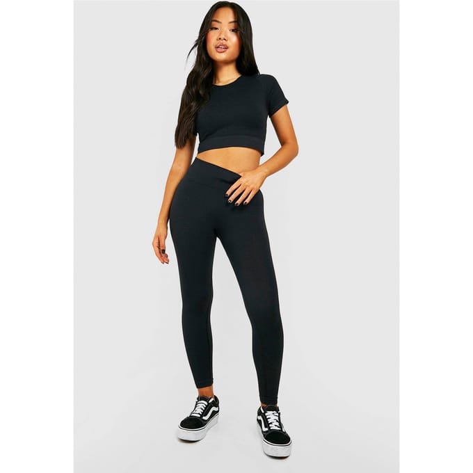 boohoo Dames Petite naadloze rib leggings | Zwart | Maat: Medium