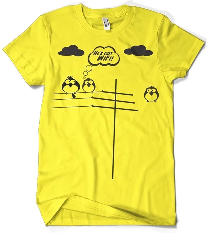 Hybris He's Got WiFi T-shirt geel